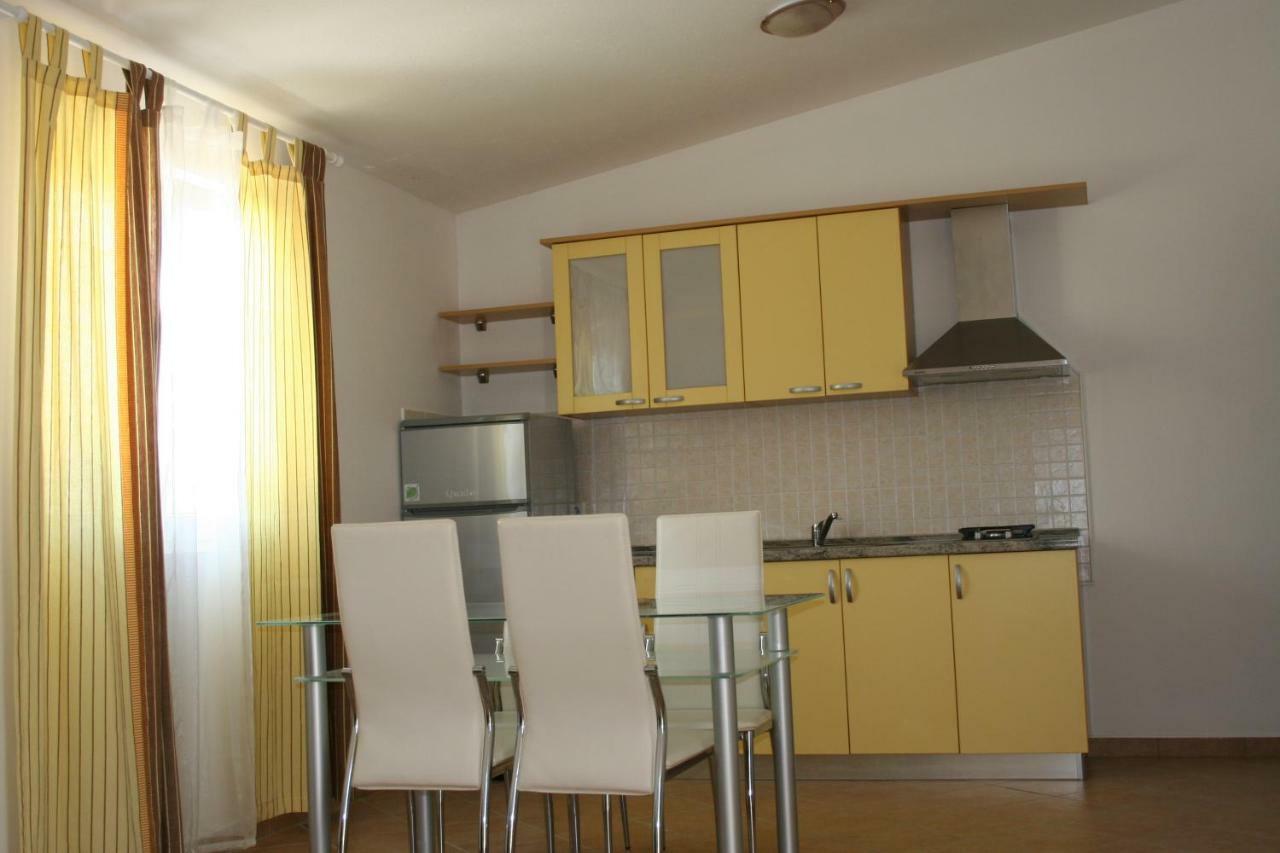 Apartments Sara Влашичи Экстерьер фото