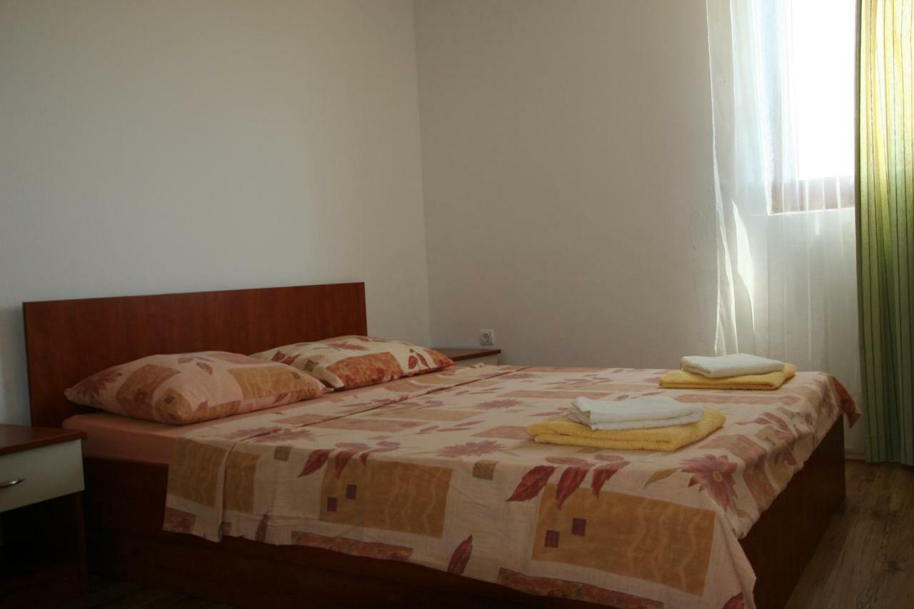 Apartments Sara Влашичи Экстерьер фото