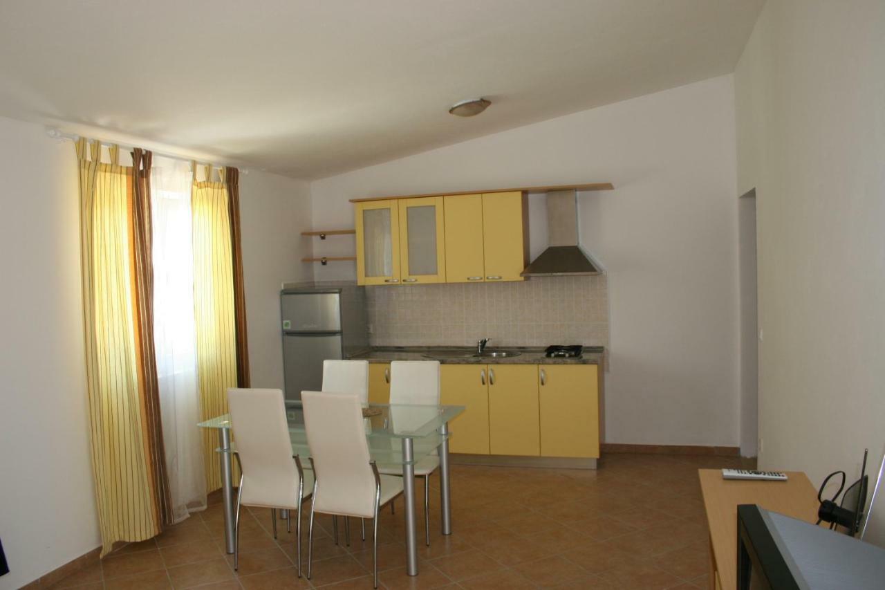 Apartments Sara Влашичи Экстерьер фото