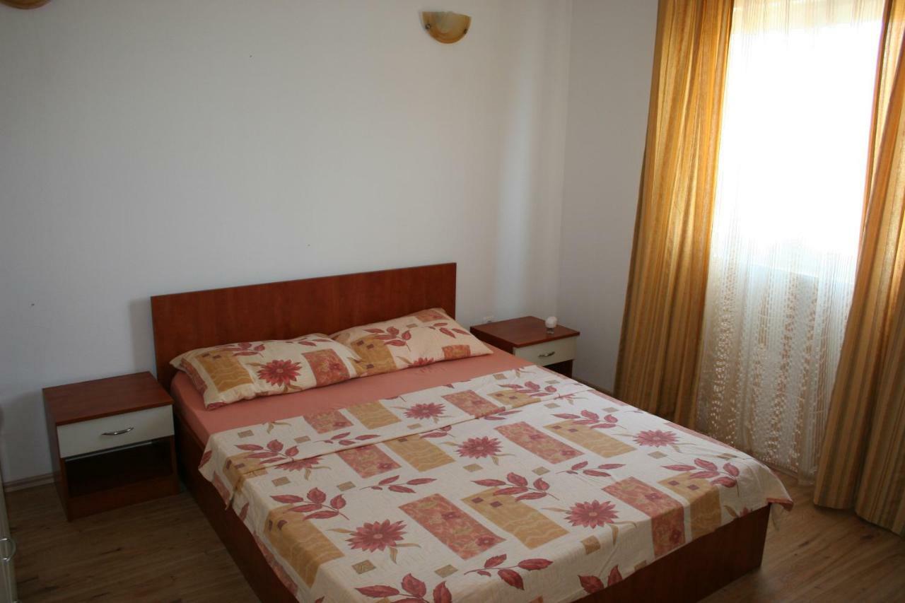 Apartments Sara Влашичи Экстерьер фото
