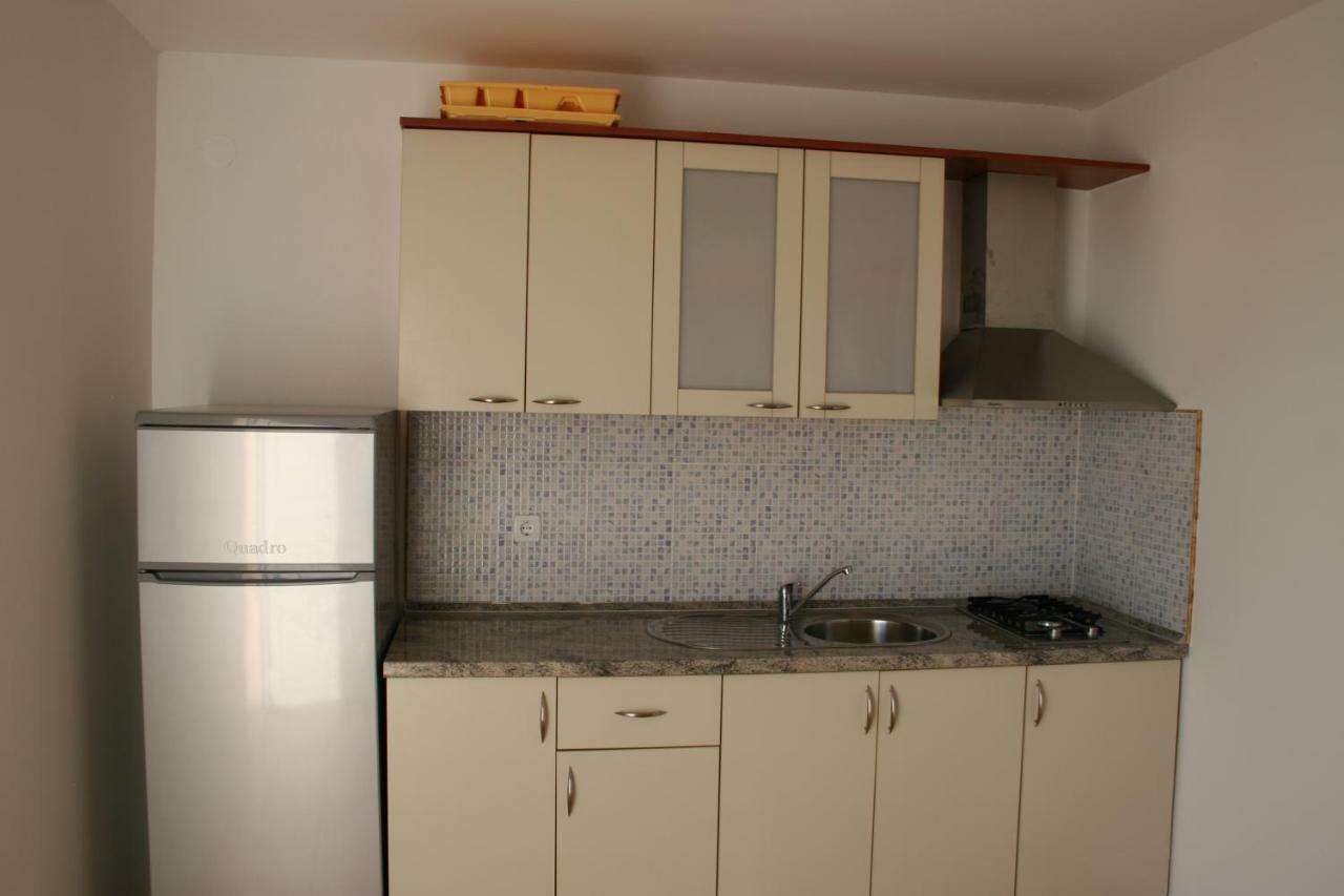 Apartments Sara Влашичи Экстерьер фото